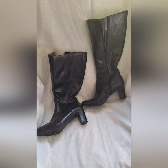 New! LIFE STRIDE 10 10m Black Cushioned Missy Round Toe Block Heel Zip-Up Heeled - Picture 2 of 3